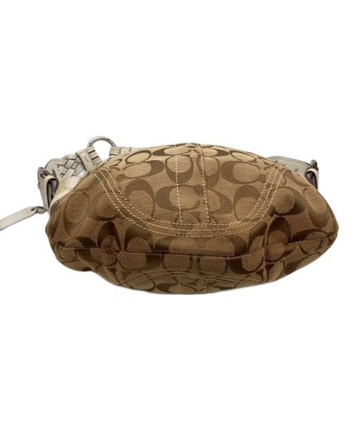 COACH（コーチ）COACH (コーチ) シグネチャーワンショルダーバッグ ベージュの古着・服飾アイテム