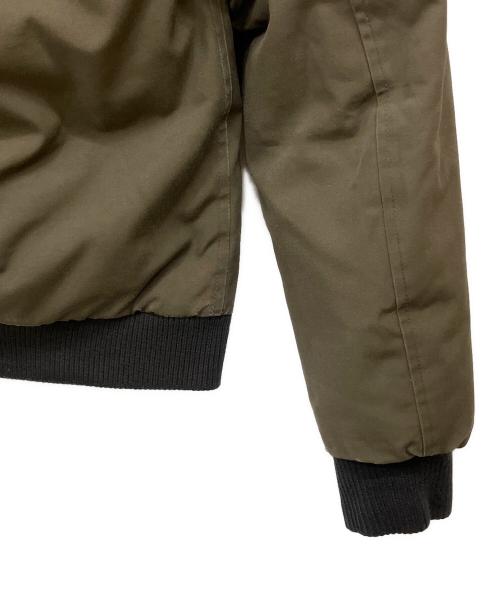 CANADA GOOSE（カナダグース）CANADA GOOSE (カナダグース) Labrador Bomber Hooded Fur Down Jacket オリーブ サイズ:Sの古着・服飾アイテム