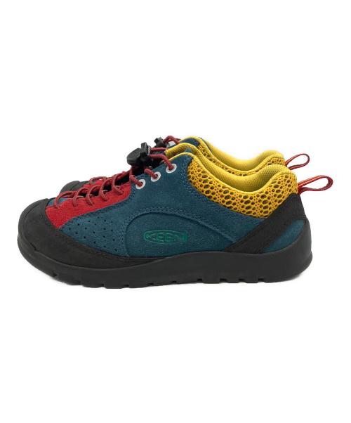 KEEN（キーン）KEEN (キーン) オールジェンダー ユニーク ピーエルティー タッセル ホワイト サイズ:37.5の古着・服飾アイテム