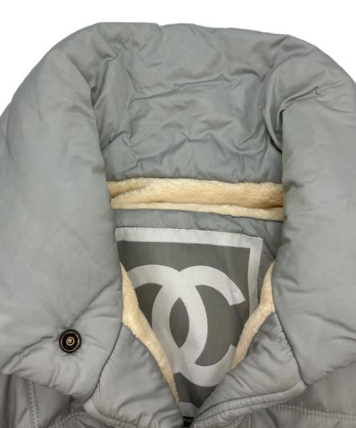 CHANEL（シャネル）CHANEL (シャネル) ダウンコート グレー サイズ:SIZE 38の古着・服飾アイテム