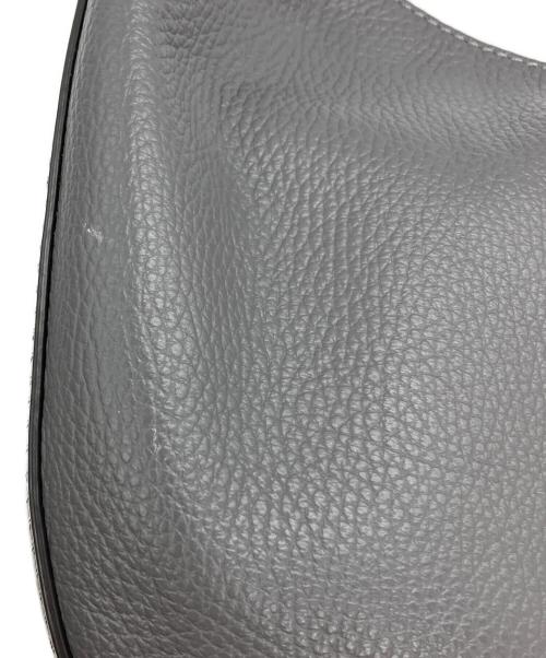 FURLA（フルラ）FURLA (フルラ) ホーボーバッグ グレーの古着・服飾アイテム