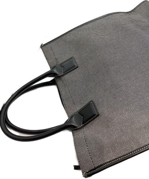 BURBERRY（バーバリー）BURBERRY (バーバリー) 2WAYトートバッグ グレーの古着・服飾アイテム