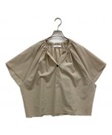 ebure（エブール）の古着「24SS シルケットシャンブレーギャザーネックブラウス」｜ベージュ