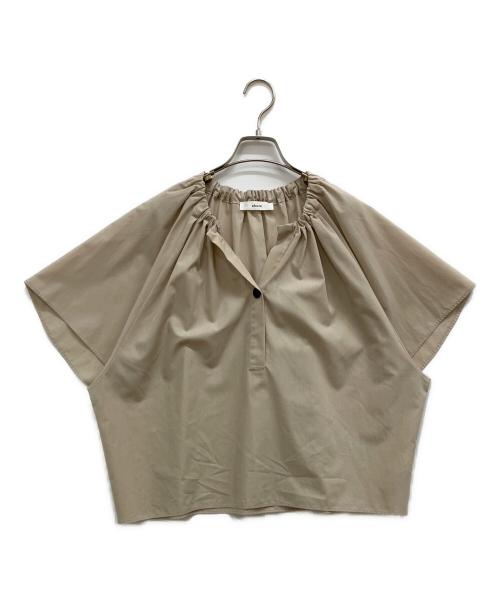 ebure（エブール）ebure (エブール) 24SS シルケットシャンブレーギャザーネックブラウス ベージュ サイズ:SIZE38の古着・服飾アイテム