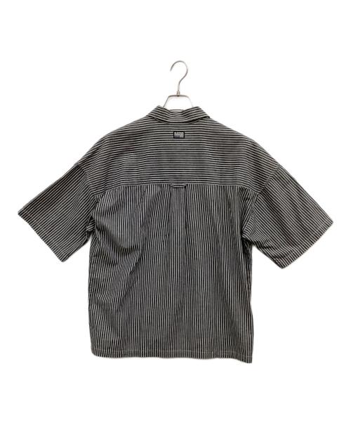 G-STAR RAW（ジースターロゥ）G-STAR RAW (ジースターロゥ) 半袖シャツ グレー サイズ:XS 未使用品の古着・服飾アイテム