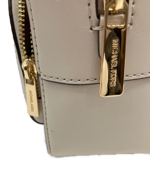MICHAEL KORS（マイケルコース）MICHAEL KORS (マイケルコース) リュック ホワイトの古着・服飾アイテム