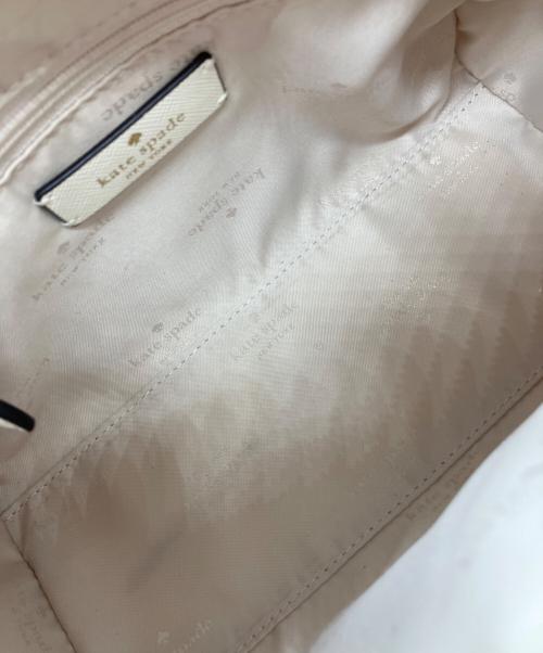 Kate Spade（ケイトスペード）Kate Spade (ケイトスペード) マディソンダッフル クロスボディ ベージュの古着・服飾アイテム