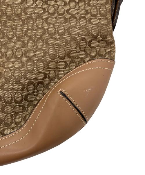 COACH（コーチ）COACH (コーチ) スモール・ホーボー・ミニシグネチャー ベージュの古着・服飾アイテム