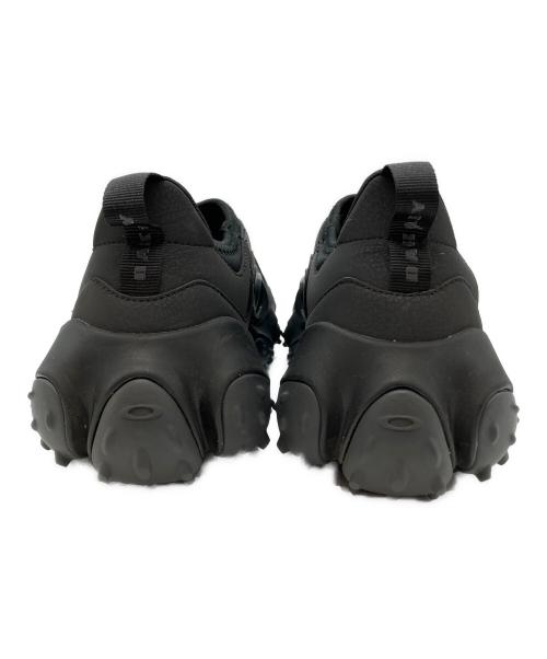 OAKLEY（オークリー）OAKLEY (オークリー) EDGEICONローカットスニーカー ブラック サイズ:26の古着・服飾アイテム
