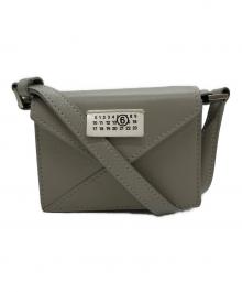 MM6 Maison Margiela（エムエムシックスメゾンマルジェラ）の古着「ミニ Triangle 6 バッグ」｜グレー