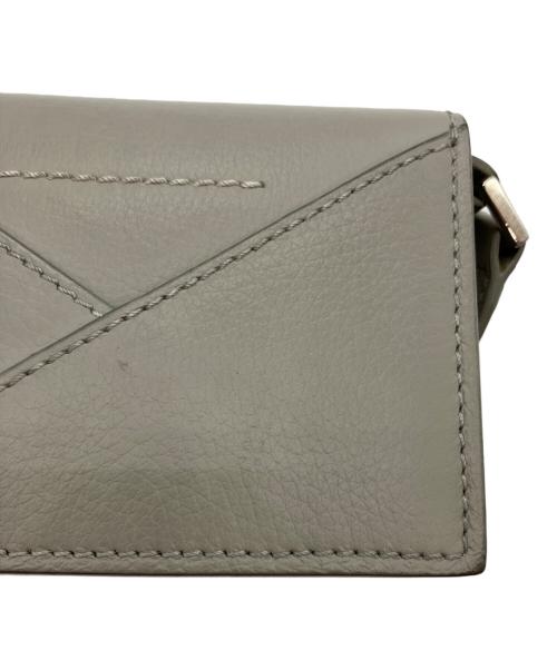 MM6 Maison Margiela（エムエムシックスメゾンマルジェラ）MM6 Maison Margiela (エムエムシックスメゾンマルジェラ) ミニ Triangle 6 バッグ グレーの古着・服飾アイテム