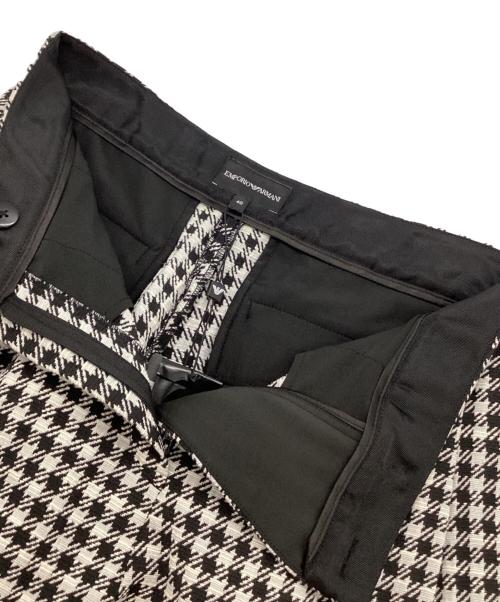 EMPORIO ARMANI（エンポリオ アルマーニ）EMPORIO ARMANI (エンポリオ アルマーニ) 総柄パンツ ホワイト×ブラック サイズ:Mの古着・服飾アイテム
