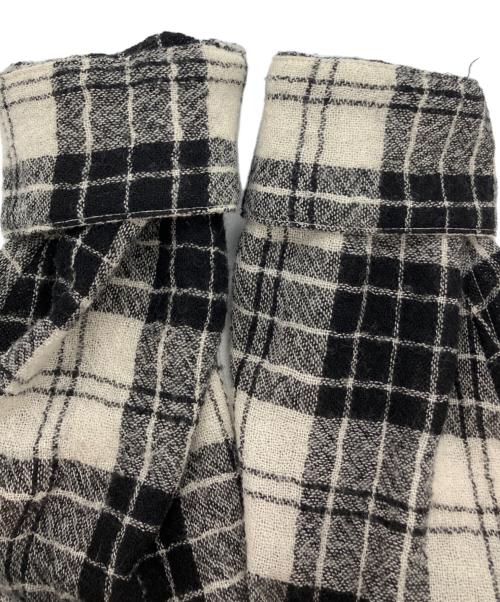 AiE（エーアイイー）AiE (エーアイイー) Painter Shirt - Gauze Plaid ホワイト×ブラック サイズ:Mの古着・服飾アイテム