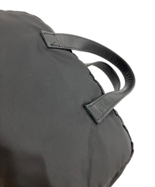 PRADA（プラダ）PRADA (プラダ) ナイロンハンドバッグ ブラックの古着・服飾アイテム