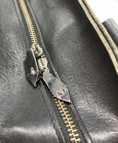 Vivienne Westwood（ヴィヴィアンウエストウッド）Vivienne Westwood (ヴィヴィアンウエストウッド) ハンドバッグ ブラックの古着・服飾アイテム