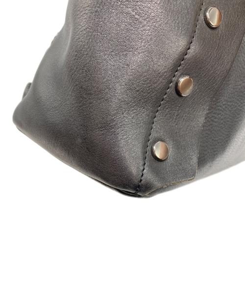 Vivienne Westwood（ヴィヴィアンウエストウッド）Vivienne Westwood (ヴィヴィアンウエストウッド) ハンドバッグ ブラックの古着・服飾アイテム