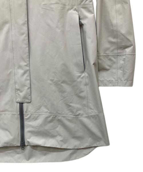 HERNO（ヘルノ）HERNO (ヘルノ) マウンテンコート アイボリー サイズ:44の古着・服飾アイテム