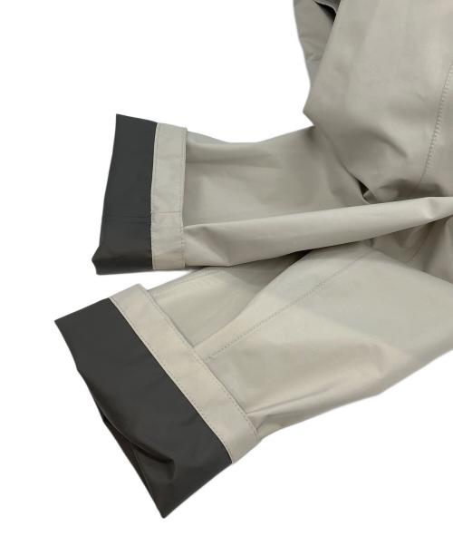 HERNO（ヘルノ）HERNO (ヘルノ) マウンテンコート アイボリー サイズ:44の古着・服飾アイテム