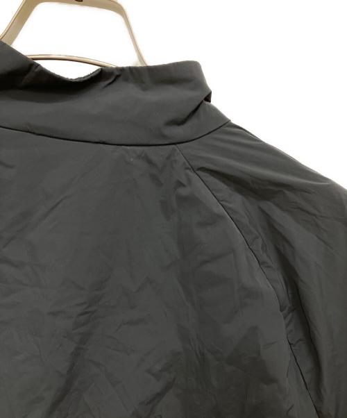 on（オン）on (オン) Weather Jacket  Insulated ブラック サイズ:Lの古着・服飾アイテム
