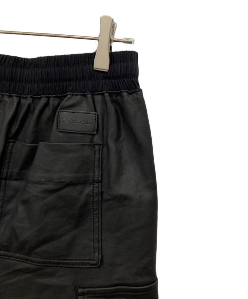 DANKE SCHON（ダンケ シェーン）DANKE SCHON (ダンケ シェーン) COATING CARGO SHORTS ブラック サイズ:Mの古着・服飾アイテム