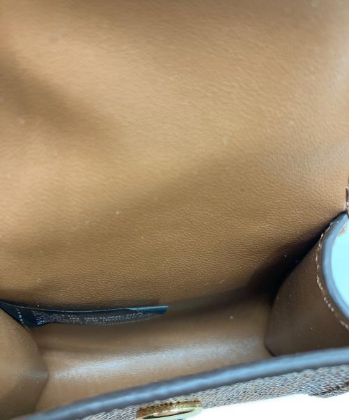 MICHAEL KORS（マイケルコース）MICHAEL KORS (マイケルコース) JET SET ITEM クロスボディ ウィズ テックアタッチ ブラウンの古着・服飾アイテム