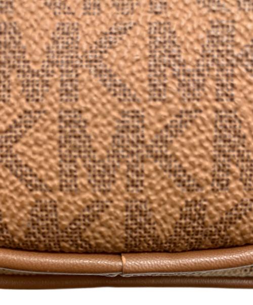 MICHAEL KORS（マイケルコース）MICHAEL KORS (マイケルコース) JET SET ITEM クロスボディ ウィズ テックアタッチ ブラウンの古着・服飾アイテム