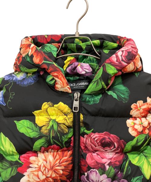 DOLCE & GABBANA（ドルチェ＆ガッバーナ）DOLCE & GABBANA (ドルチェ＆ガッバーナ) フローラルプリントショート中綿コート ブラック サイズ:36の古着・服飾アイテム