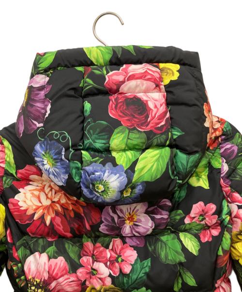 DOLCE & GABBANA（ドルチェ＆ガッバーナ）DOLCE & GABBANA (ドルチェ＆ガッバーナ) フローラルプリントショート中綿コート ブラック サイズ:36の古着・服飾アイテム