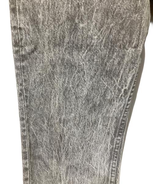 LEVI'S（リーバイス）LEVI'S (リーバイス) ケミカルウォッシュデニムパンツ グレー サイズ: 78.5cm (W31)の古着・服飾アイテム