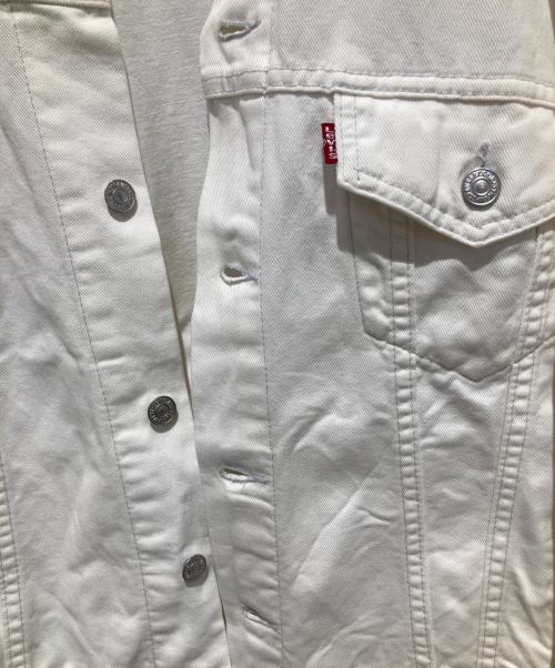 LEVI'S（リーバイス）LEVI'S (リーバイス) デニムジャケット ホワイト サイズ:Ｌの古着・服飾アイテム