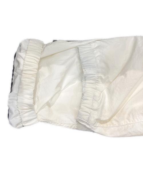 PALACE（パレス）PALACE (パレス) SOFAR SHELL PANT ホワイト サイズ:Lの古着・服飾アイテム