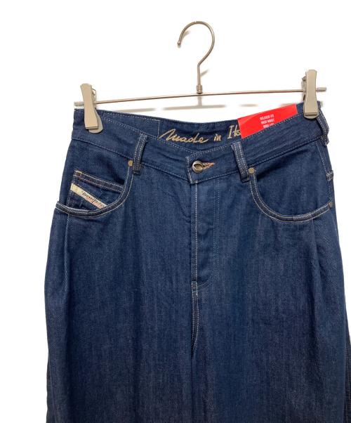 DIESEL（ディーゼル）DIESEL (ディーゼル) Relaxed Jeans ハイウエスト 1987 D-Khelz インディゴ サイズ:66 未使用品の古着・服飾アイテム