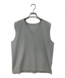 HOMME PLISSE ISSEY MIYAKE（オム プリッセ イッセイ ミヤケ）の古着「プリーツベスト」｜グレー