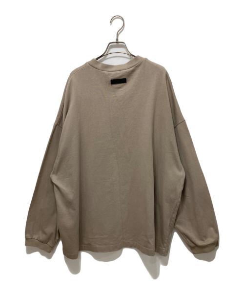 FOG ESSENTIALS（フィアオブゴッド エッセンシャル）FOG ESSENTIALS (フィアオブゴッド エッセンシャル) ロングスリーブカットソー ベージュ サイズ:Mの古着・服飾アイテム