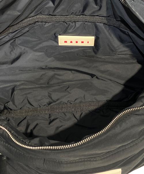 MARNI（マルニ）MARNI (マルニ) ロゴパッチ パフ ラージ ショルダー ベルトバッグ ブラックの古着・服飾アイテム