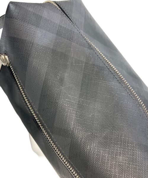 BURBERRY（バーバリー）BURBERRY (バーバリー) トラベルポーチ ブラックの古着・服飾アイテム