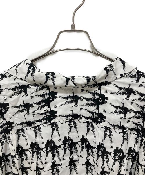 sillage（シアージ）sillage (シアージ) アロハシャツ ブラック×ホワイト サイズ:Freeの古着・服飾アイテム