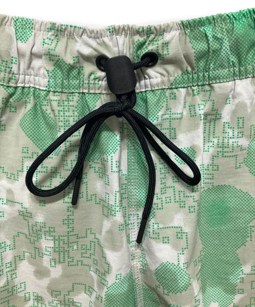NIKE（ナイキ）NIKE (ナイキ) テックウーブンカモショートパンツ グリーン サイズ:Lの古着・服飾アイテム