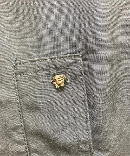 GIANNI VERSACE（ジャンニ・ヴェルサーチ）GIANNI VERSACE (ジャンニ・ヴェルサーチ) ステンカラーコート ネイビー サイズ:40の古着・服飾アイテム