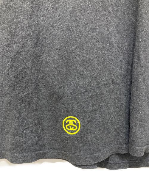 stussy（ステューシー）stussy (ステューシー) NEXUSVII (ネクサスセブン) コラボTシャツ グレー サイズ:Lの古着・服飾アイテム