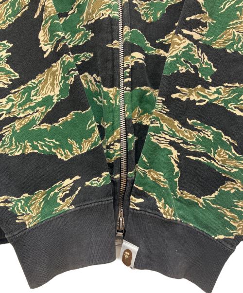 A BATHING APE（アベイシングエイプ）A BATHING APE (アベイシングエイプ) タイガーカモダブルジップパーカー グリーン サイズ:Mの古着・服飾アイテム