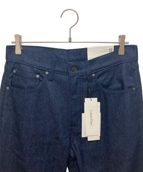 Calvin Klein（カルバンクライン）Calvin Klein (カルバンクライン) Signature Straight Denim ネイビー サイズ:W30 未使用品の古着・服飾アイテム