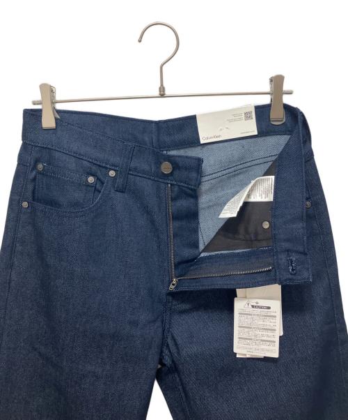 Calvin Klein（カルバンクライン）Calvin Klein (カルバンクライン) Signature Straight Denim ネイビー サイズ:W30 未使用品の古着・服飾アイテム