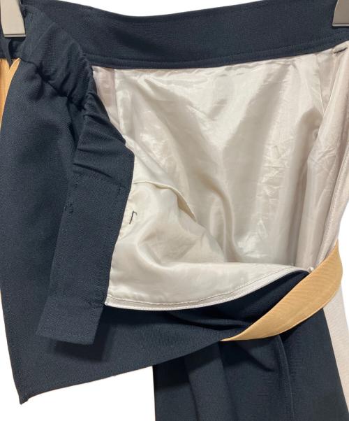 UNITED ARROWS（ユナイテッドアローズ）UNITED ARROWS (ユナイテッドアローズ) プリーツスイッチングアシメスカート ベージュ サイズ:1の古着・服飾アイテム