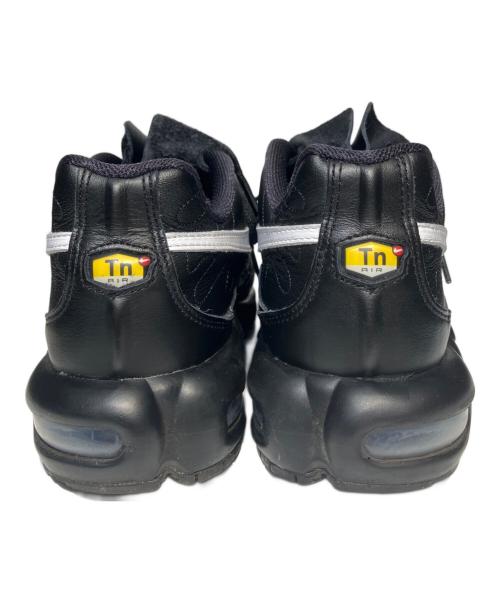 NIKE（ナイキ）NIKE (ナイキ) AIR MAX PLUS BLACK/WHITE ブラック サイズ:28.5の古着・服飾アイテム