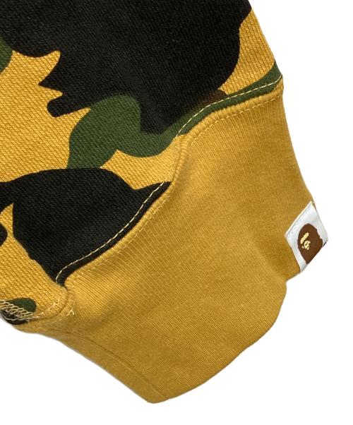 BAPE BY A BATHING APE（ベイプバイアベイシングエイプ）BAPE BY A BATHING APE (ベイプバイアベイシングエイプ) 1st Camo Shark Full Zip Hoodie グリーン サイズ:Lの古着・服飾アイテム