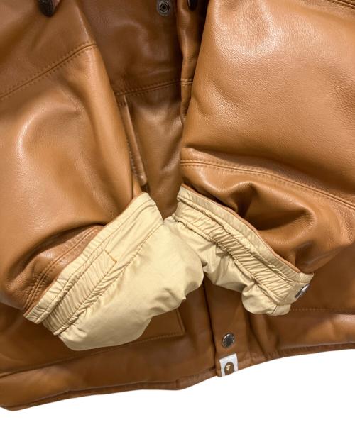 A BATHING APE（アベイシングエイプ）A BATHING APE (アベイシングエイプ) PEEL SLOWLY AND カウレザーダウンジャケット ブラウン サイズ:Mの古着・服飾アイテム