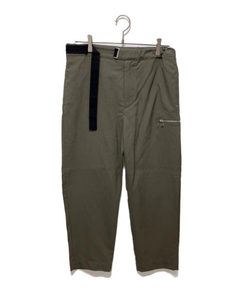 OAMC（オーエーエムシー）OAMC (オーエーエムシー) テーパードパンツ スラックス ベージュ サイズ:Sの古着・服飾アイテム