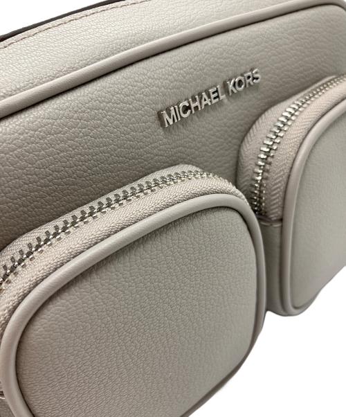 MICHAEL KORS（マイケルコース）MICHAEL KORS (マイケルコース) JET SET TRAVEL グレーの古着・服飾アイテム