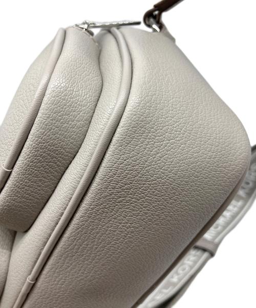 MICHAEL KORS（マイケルコース）MICHAEL KORS (マイケルコース) JET SET TRAVEL グレーの古着・服飾アイテム